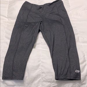 Marika cropped leggings